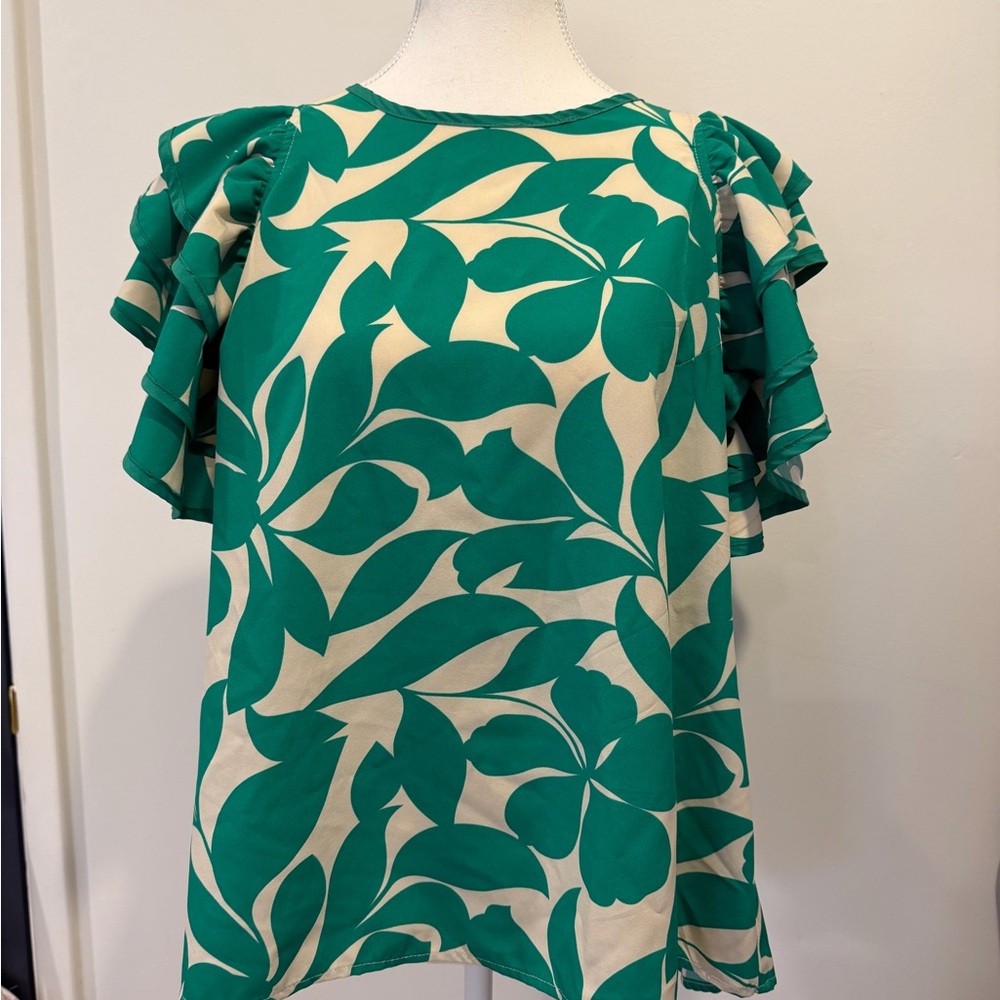Umgee Green Leaf Print Ruffle Sleeve Blouse Medium